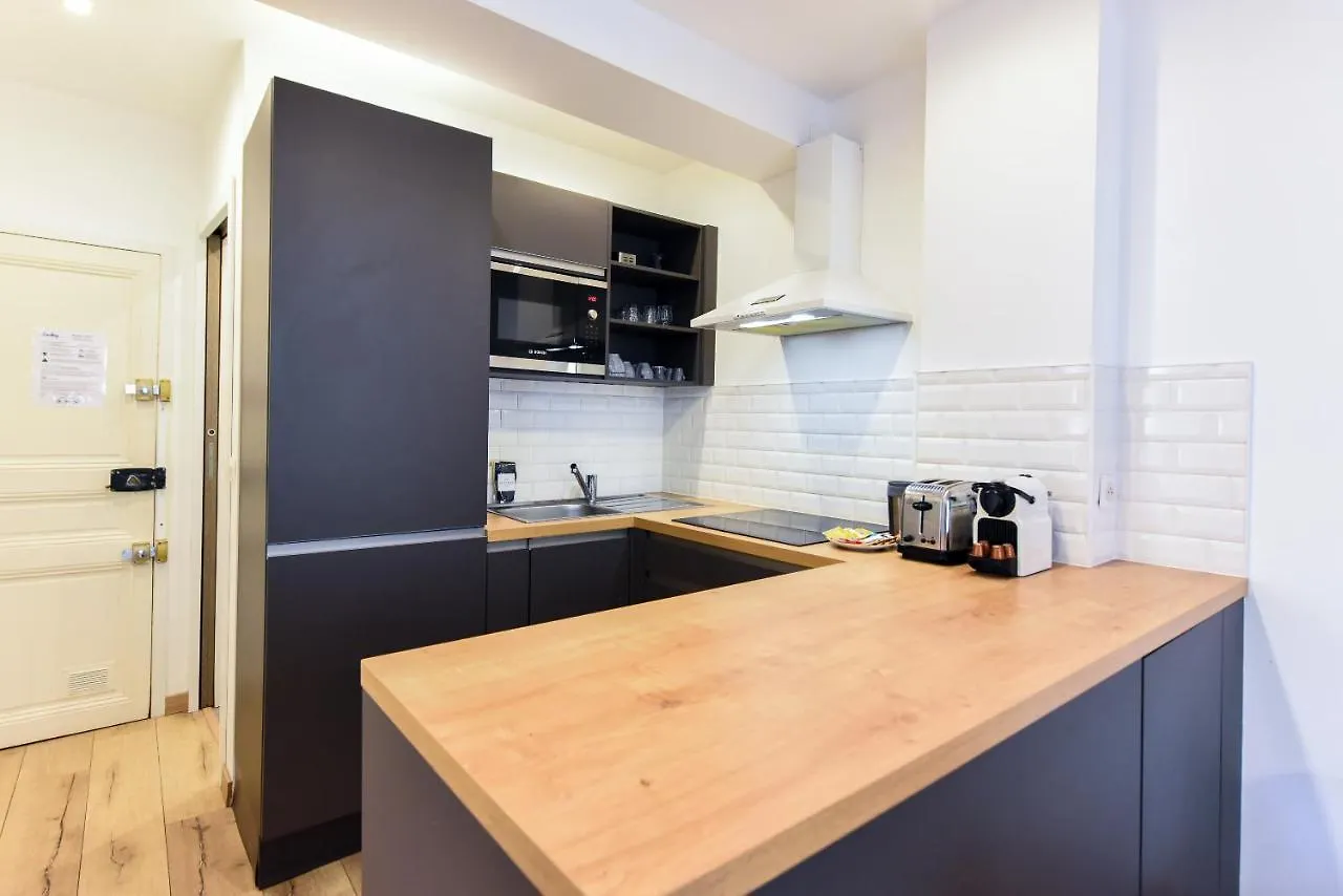 Le Nid Du Suquet Une Escapade Ideale Pour Couples, Pres Commerces, Palais Et Plages Cannes 0*,
