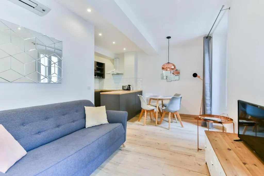 Apartment Le Nid Du Suquet Une Escapade Ideale Pour Couples, Pres Commerces, Palais Et Plages Cannes