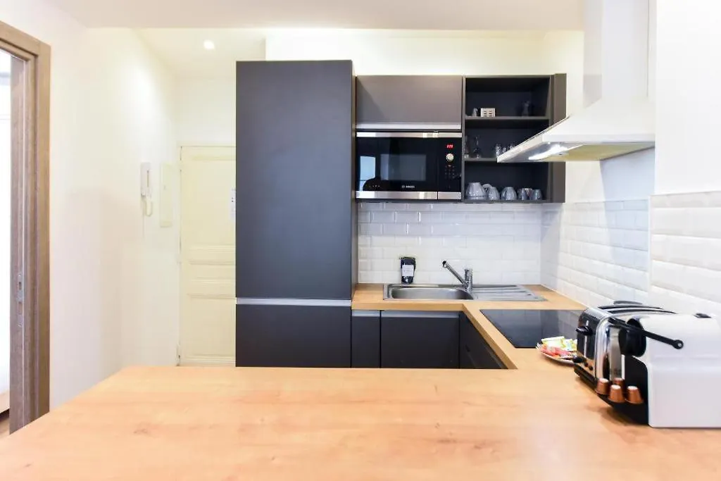 Le Nid Du Suquet Une Escapade Ideale Pour Couples, Pres Commerces, Palais Et Plages Cannes Apartment